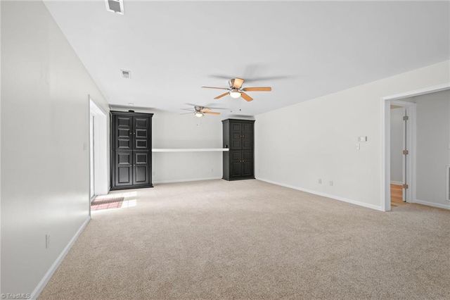 26 Robinhood Circle, Winston-salem, NC 27106