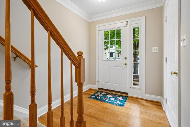 103 MEADOWS LN, Alexandria, VA 22304