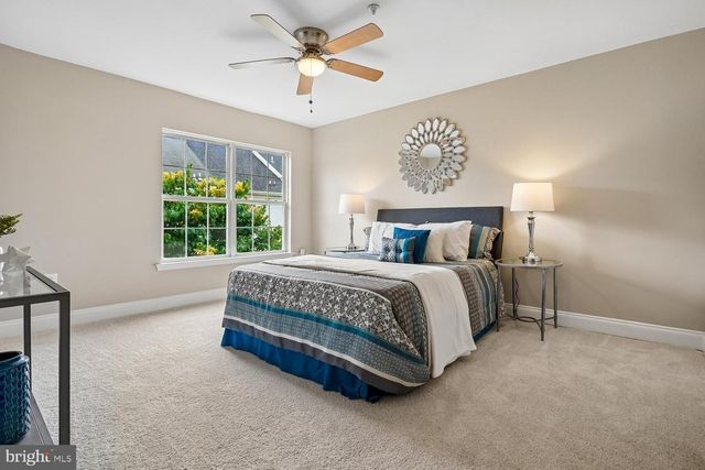 103 MEADOWS LN, Alexandria, VA 22304