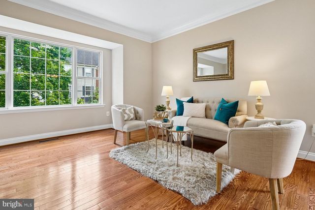 103 MEADOWS LN, Alexandria, VA 22304