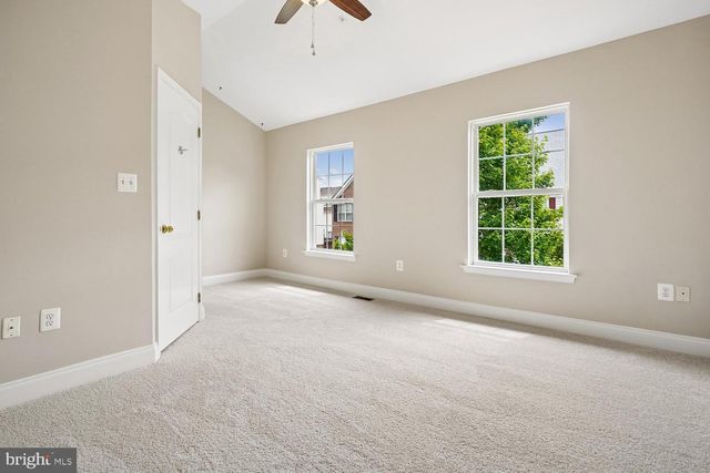 103 MEADOWS LN, Alexandria, VA 22304
