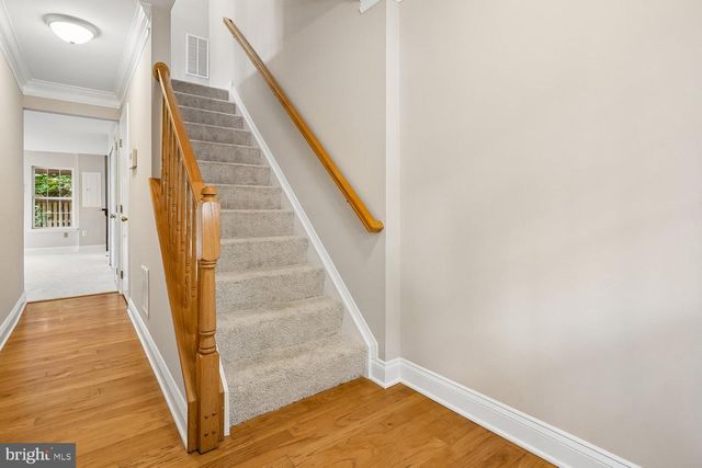 103 MEADOWS LN, Alexandria, VA 22304