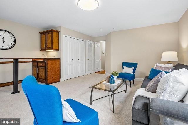 103 MEADOWS LN, Alexandria, VA 22304