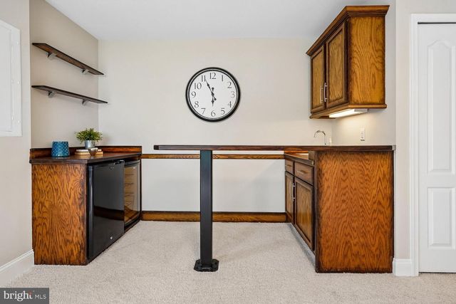 103 MEADOWS LN, Alexandria, VA 22304
