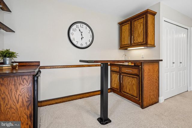 103 MEADOWS LN, Alexandria, VA 22304