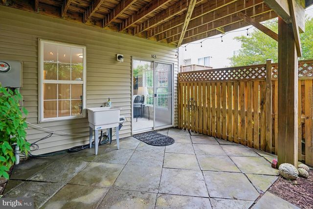 103 MEADOWS LN, Alexandria, VA 22304