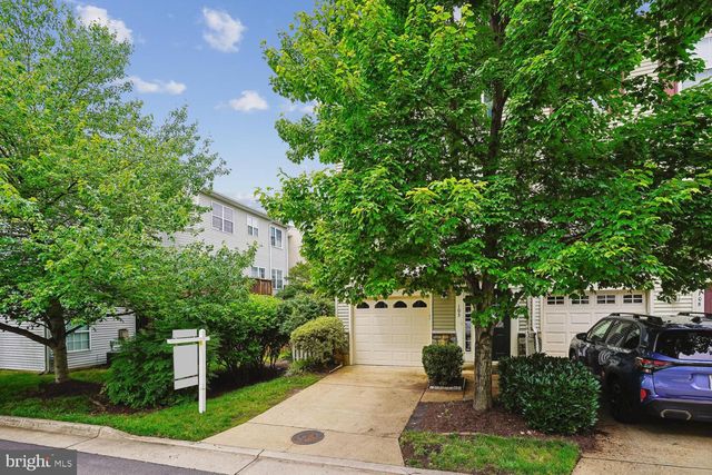 103 MEADOWS LN, Alexandria, VA 22304