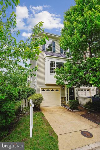 103 MEADOWS LN, Alexandria, VA 22304