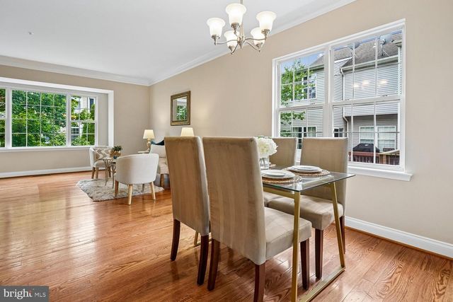 103 MEADOWS LN, Alexandria, VA 22304