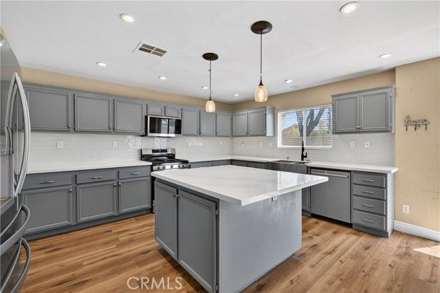 14007 Princeton Court, Fontana, CA 92336