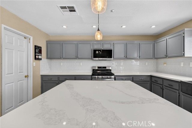 14007 Princeton Court, Fontana, CA 92336