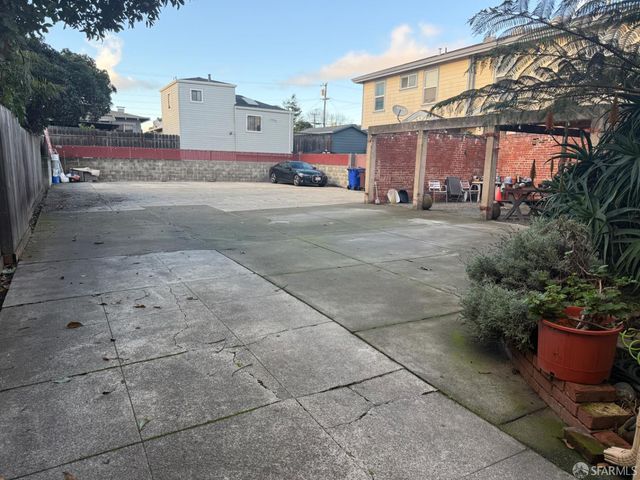 1531 28th Avenue, Oakland, CA 94608