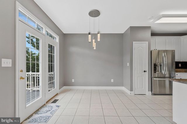 16461 KENNEWEG CT, Woodbridge, VA 22191