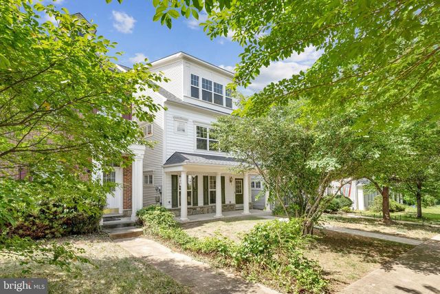 16461 KENNEWEG CT, Woodbridge, VA 22191