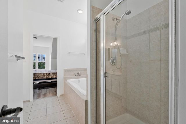 16461 KENNEWEG CT, Woodbridge, VA 22191