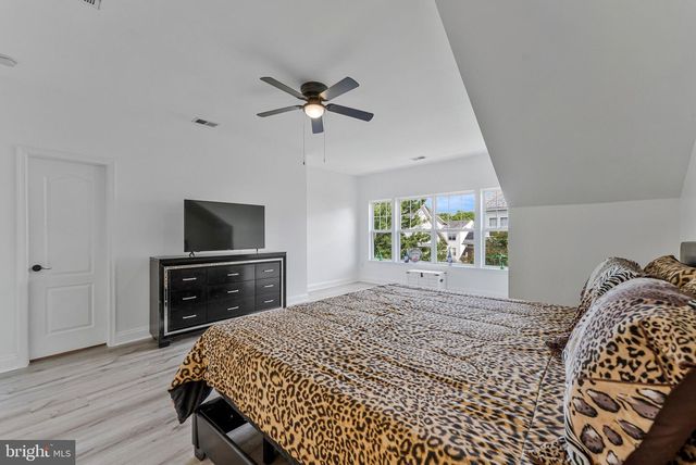 16461 KENNEWEG CT, Woodbridge, VA 22191