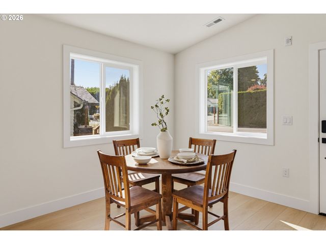 2116 E 39TH St, Vancouver, WA 98663