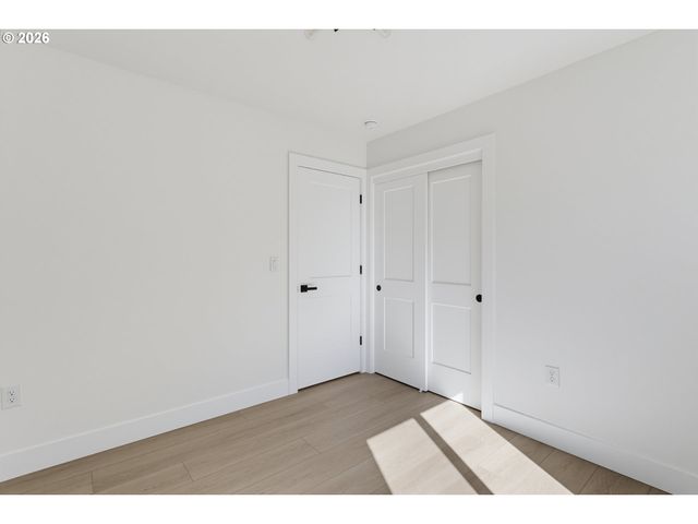 2116 E 39TH St, Vancouver, WA 98663