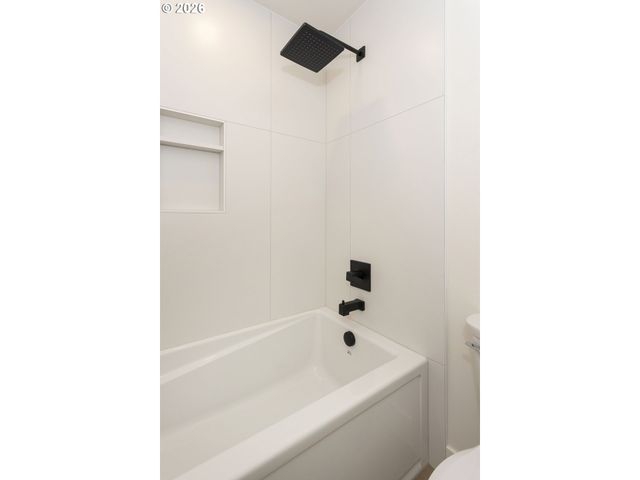 2116 E 39TH St, Vancouver, WA 98663