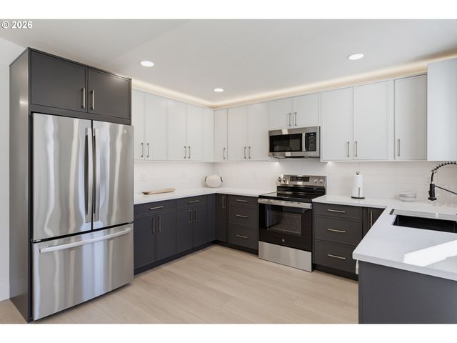 2116 E 39TH St, Vancouver, WA 98663