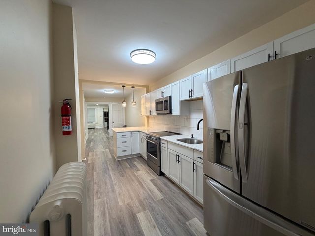 360 N FRONT ST, Reading, PA 19601
