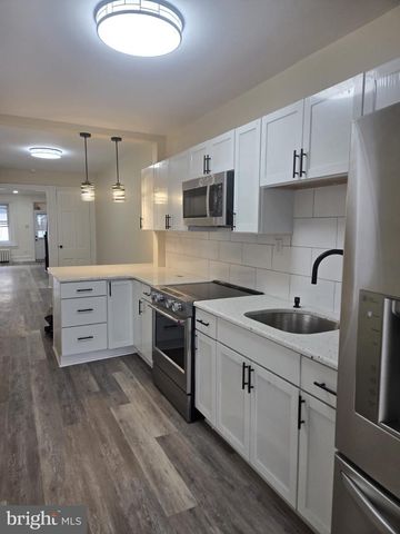360 N FRONT ST, Reading, PA 19601