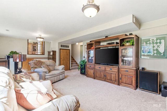 7248 S Hilltop Way, Boise, ID 83709