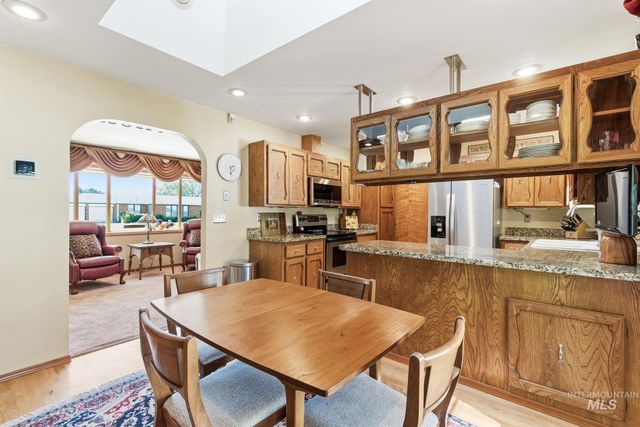 7248 S Hilltop Way, Boise, ID 83709