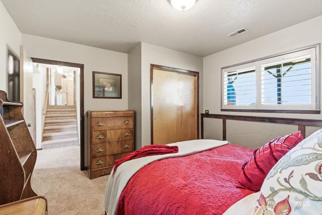 7248 S Hilltop Way, Boise, ID 83709