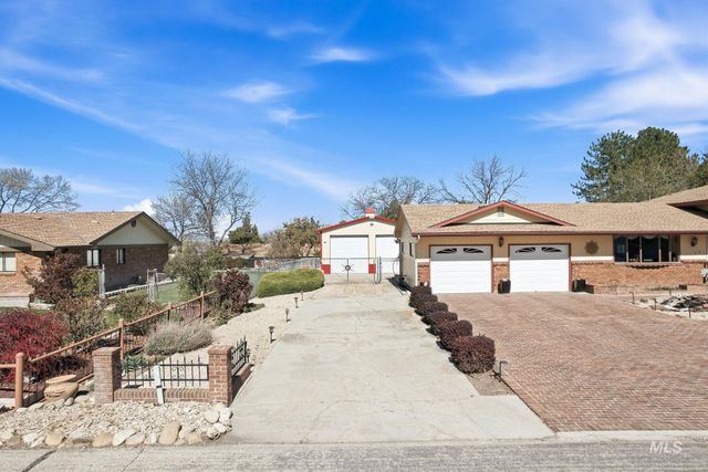 7248 S Hilltop Way, Boise, ID 83709