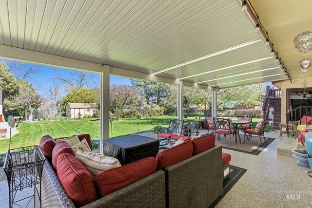 7248 S Hilltop Way, Boise, ID 83709