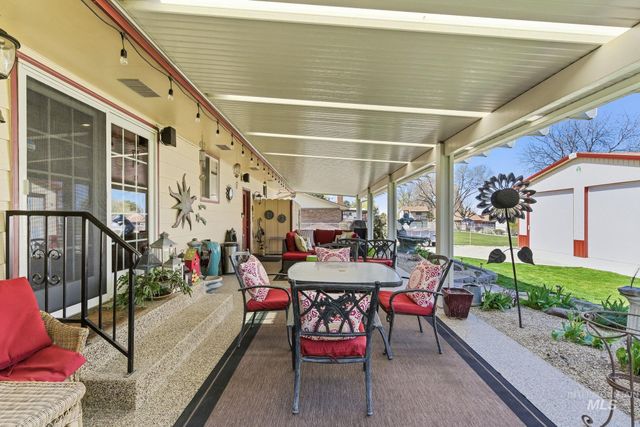 7248 S Hilltop Way, Boise, ID 83709