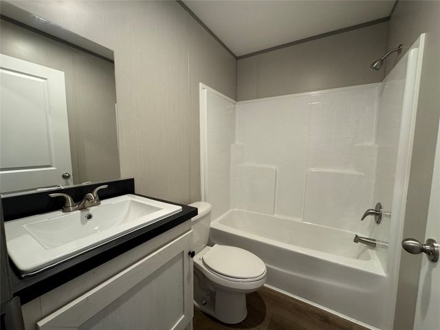 1800 Oak Grove Road E 299, Burleson, TX 76028