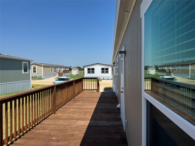 1800 Oak Grove Road E 299, Burleson, TX 76028