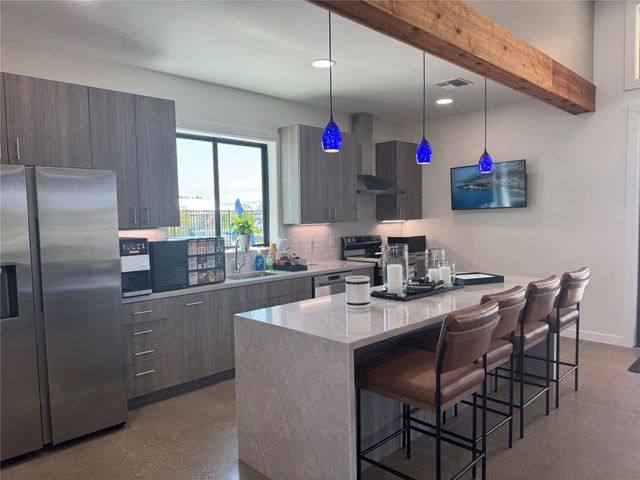 1800 Oak Grove Road E 299, Burleson, TX 76028
