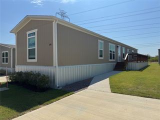 1800 Oak Grove Road E 299, Burleson, TX 76028
