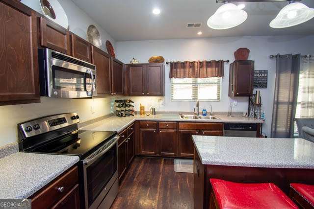 1090 Lehavre Court, Hampton, GA 30228