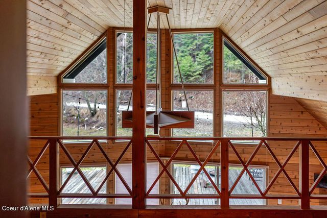 900 Trestle Creek RD, Hope, ID 83836