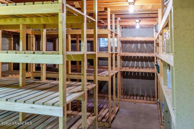 900 Trestle Creek RD, Hope, ID 83836