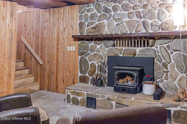 900 Trestle Creek RD, Hope, ID 83836