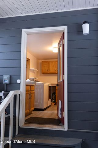 900 Trestle Creek RD, Hope, ID 83836