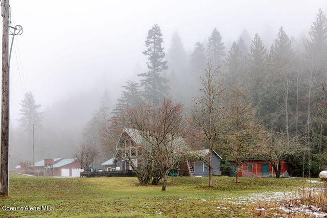 900 Trestle Creek RD, Hope, ID 83836