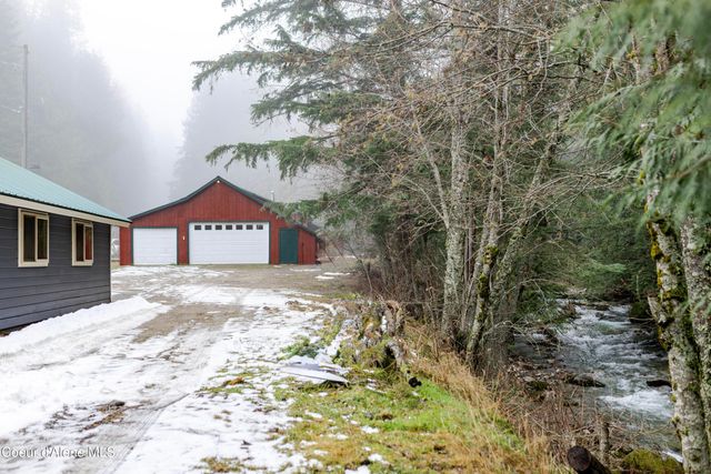 900 Trestle Creek RD, Hope, ID 83836