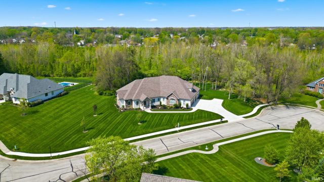 1501 N Legend Court, Muncie, IN 47304