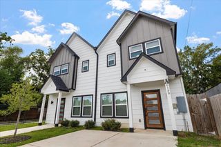 6130 Conley Street B, Houston, TX 77021