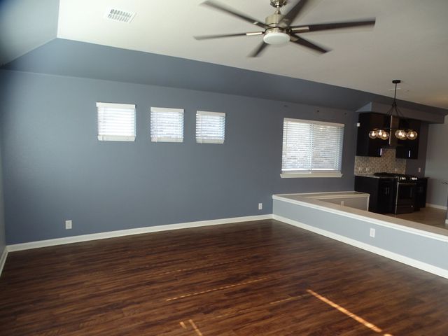 1128 Nighthawk Trail, Alvarado, TX 76009