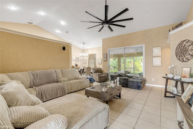 625 QUAIL LAKE DRIVE, Debary, FL 32713