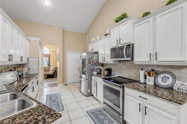 625 QUAIL LAKE DRIVE, Debary, FL 32713