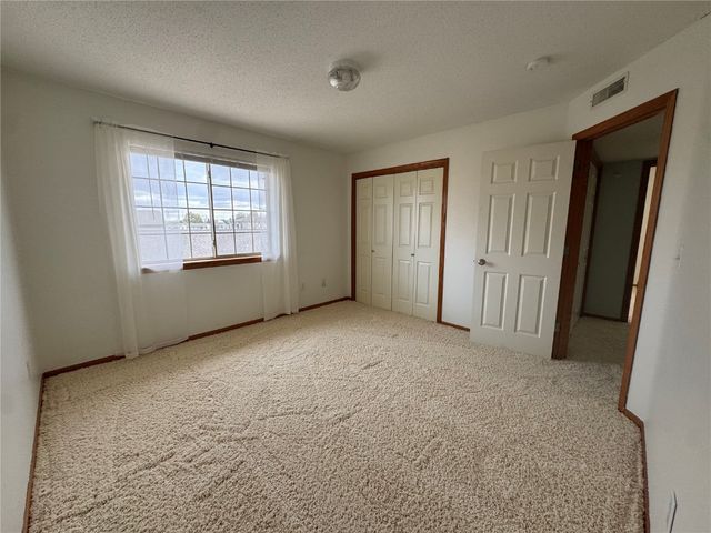 3150 Wilson Avenue SW 10, Cedar Rapids, IA 52404