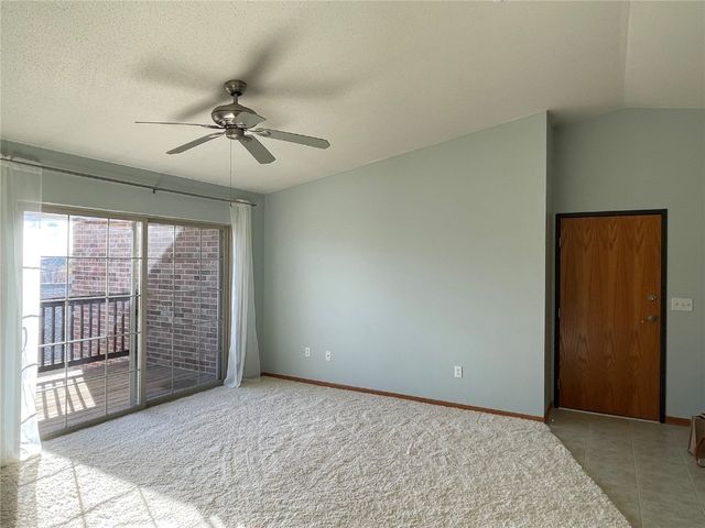 3150 Wilson Avenue SW 10, Cedar Rapids, IA 52404